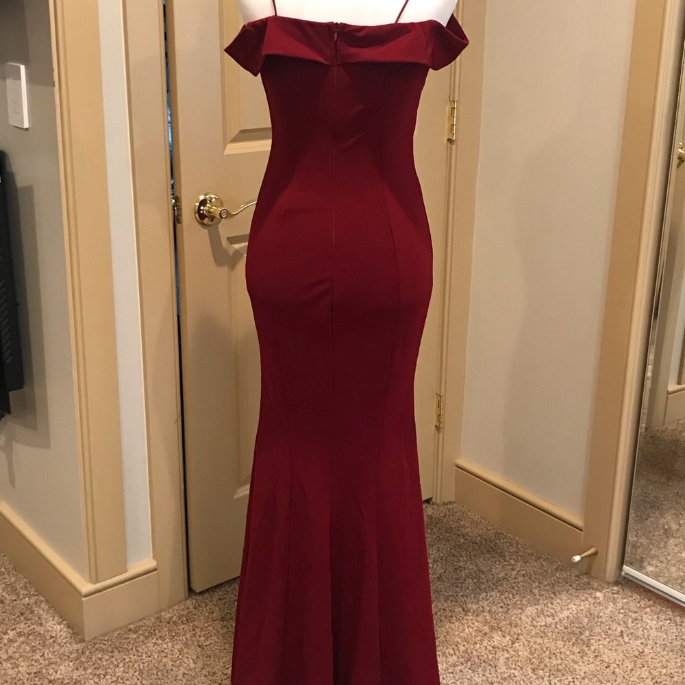 Burgundy, Floor Length Mermaid Style Dress